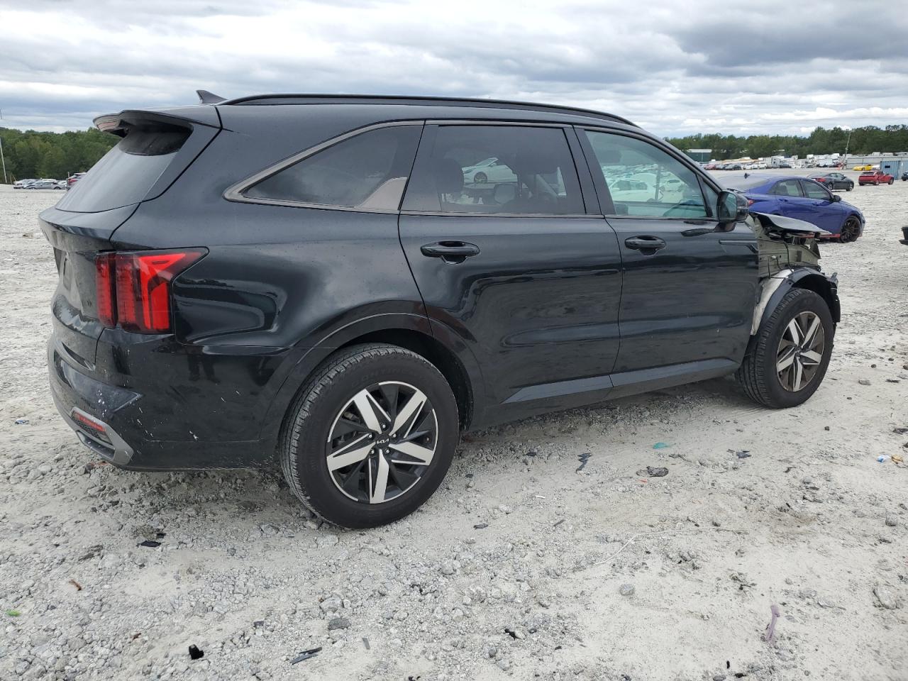 2023 Kia Sorento - Image 3