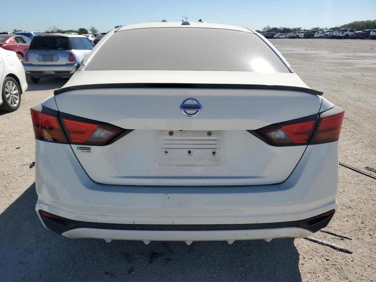 2020 Nissan Altima - Image 6