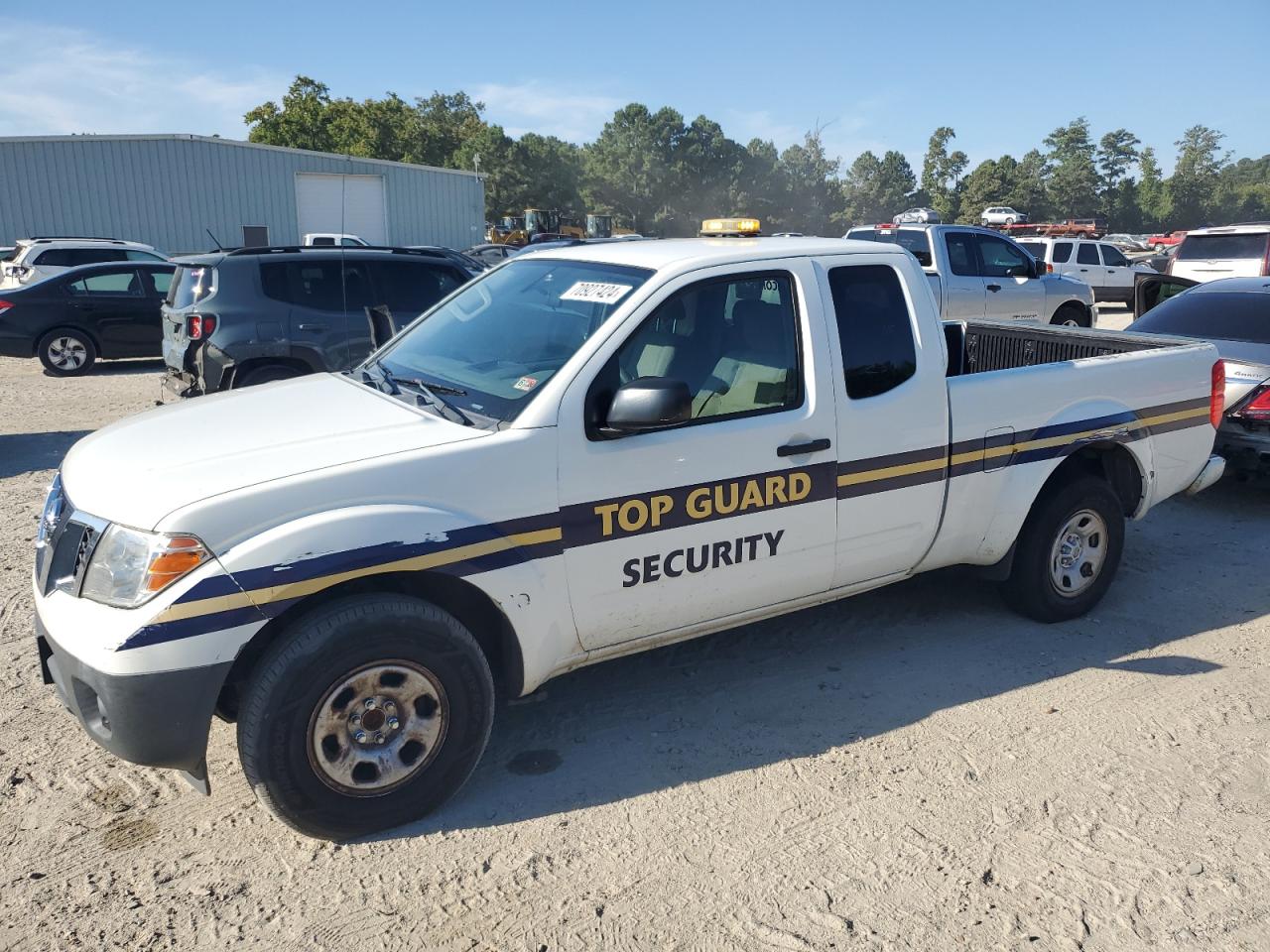 1N6BD0CT2HN736811 2017 NISSAN NAVARA - Image 1