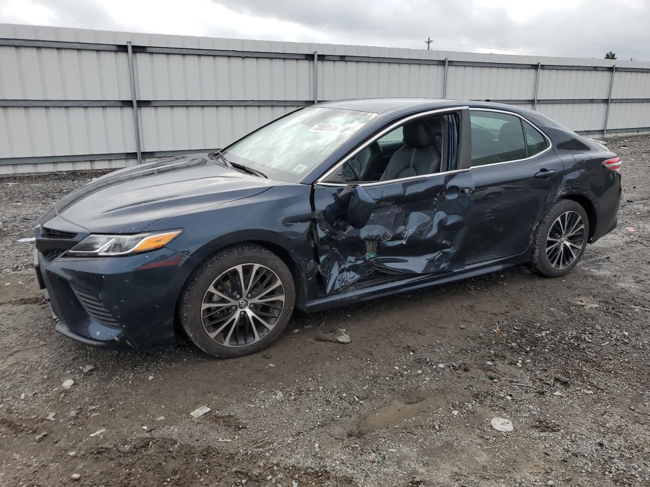 4T1G11AK9LU920591 2020 TOYOTA CAMRY - Image 1