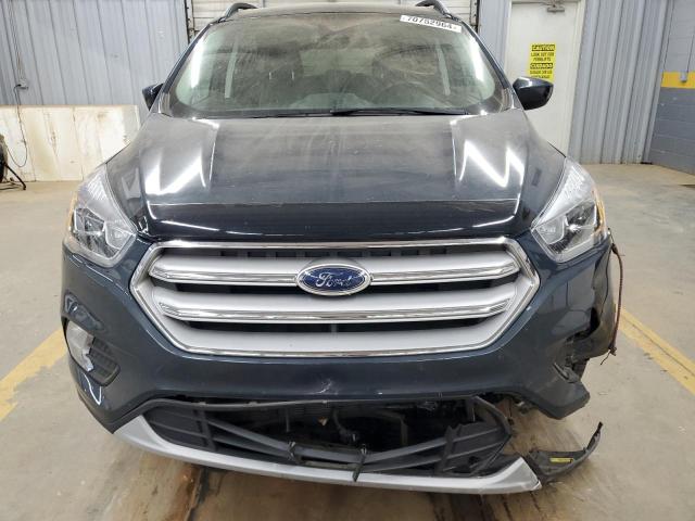  FORD ESCAPE 2019 Granatowy