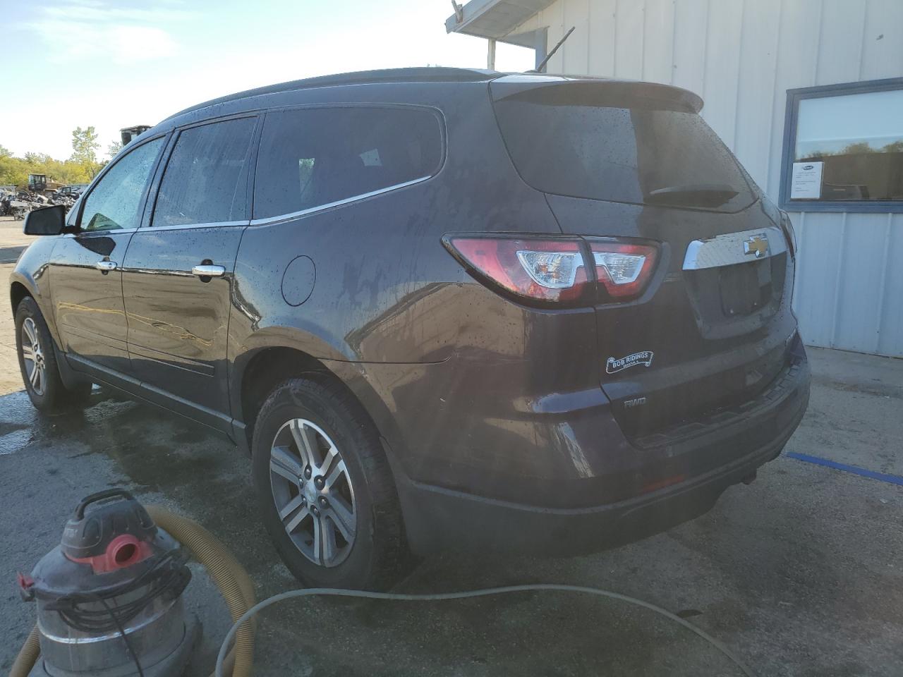 1GNKVGKD2FJ287158 2015 CHEVROLET TRAVERSE - Image 2