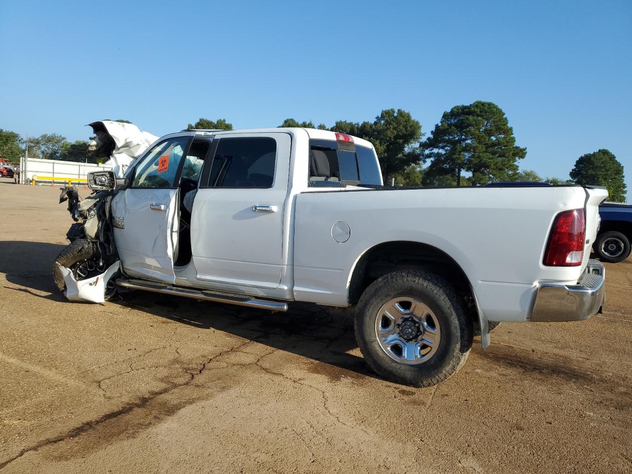 2015 Ram 2500 Slt VIN: 3C6UR5DL0FG645834 Lot: 71121944