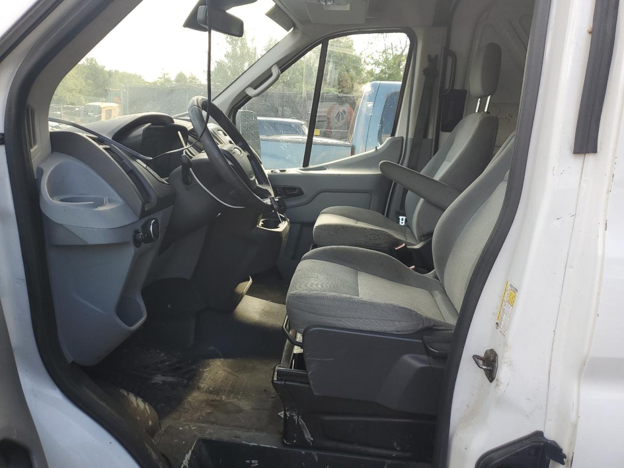 1FTNR2CG3FKA05271 2015 Ford Transit T-250