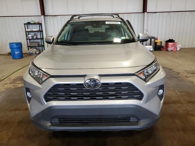  TOYOTA RAV4 2021 Srebrny