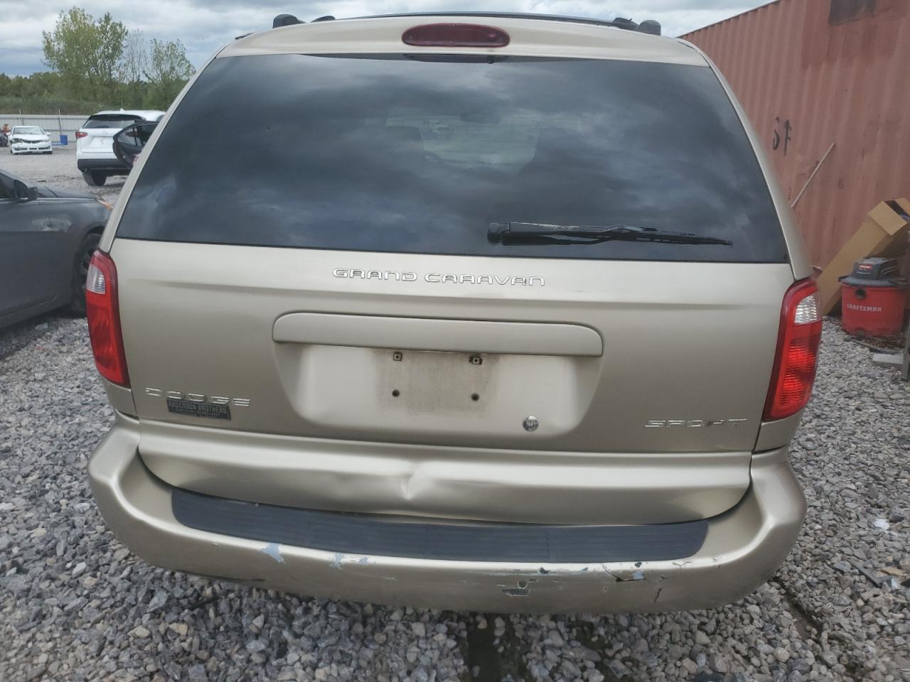 2002 Dodge Grand Caravan Sport VIN: 2B4GP44382R781068 Lot: 70674984