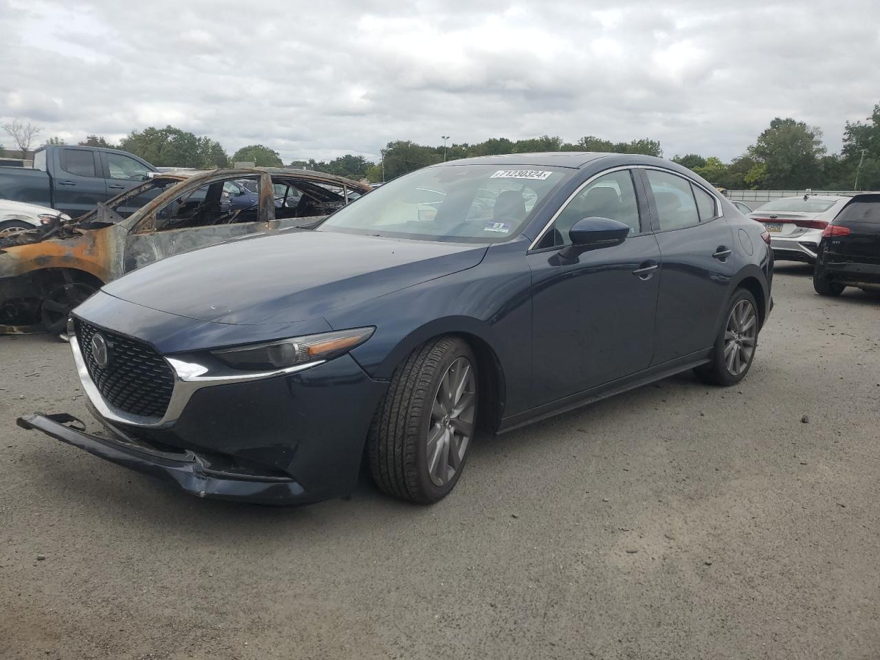 3MZBPAEM1KM105164 2019 MAZDA 3 - Image 1