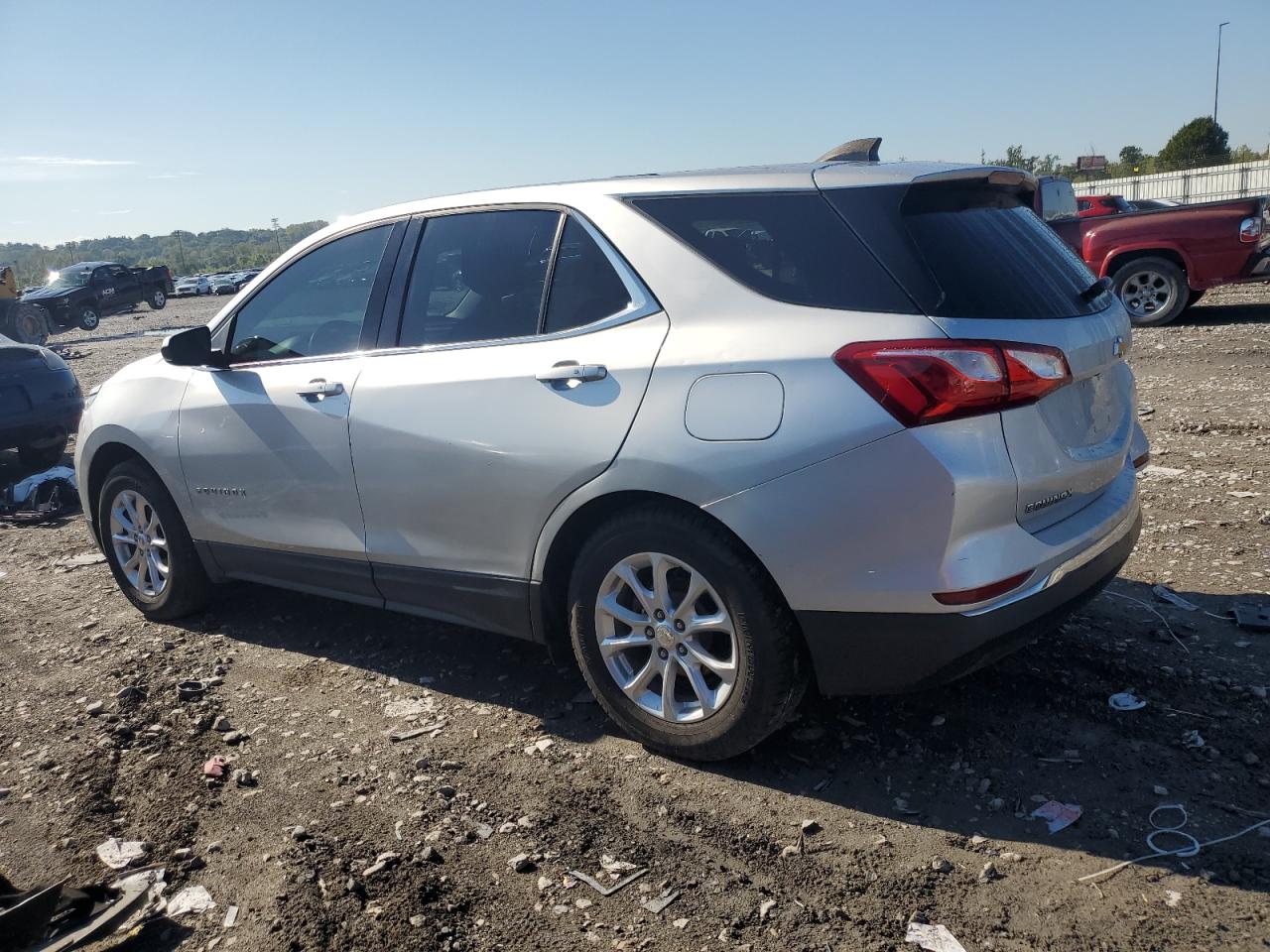 3GNAXJEV2JS539165 2018 CHEVROLET EQUINOX - Image 2