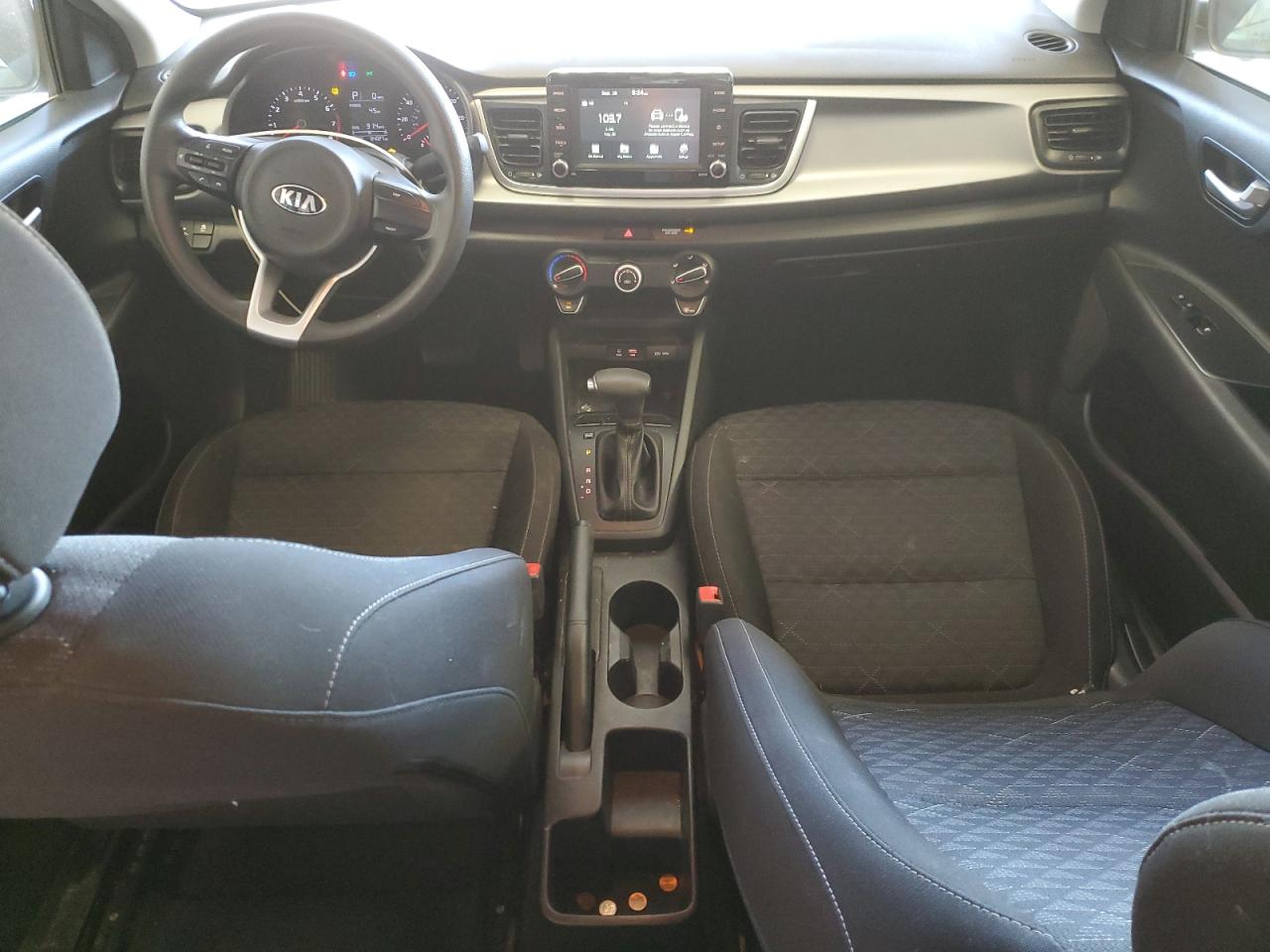 3KPA24AD1LE335528 2020 Kia Rio Lx