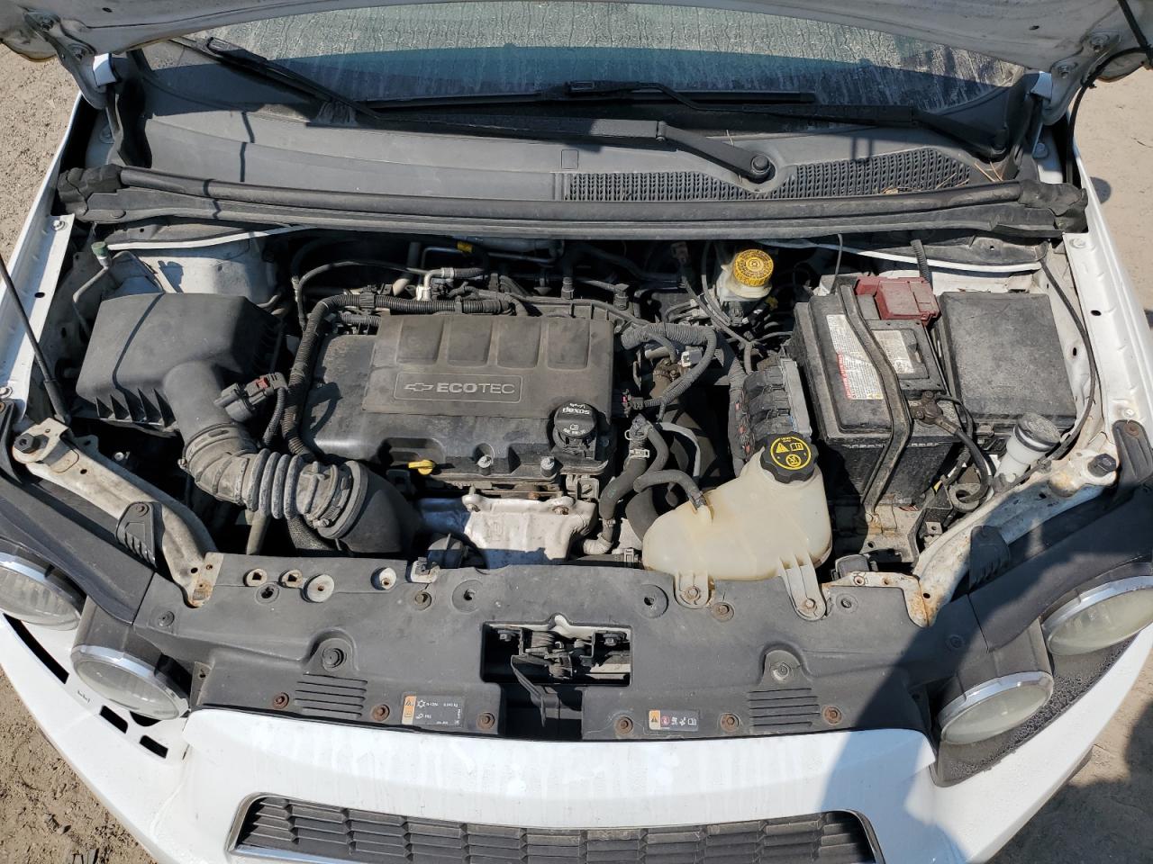 2015 Chevrolet Sonic - Image 11