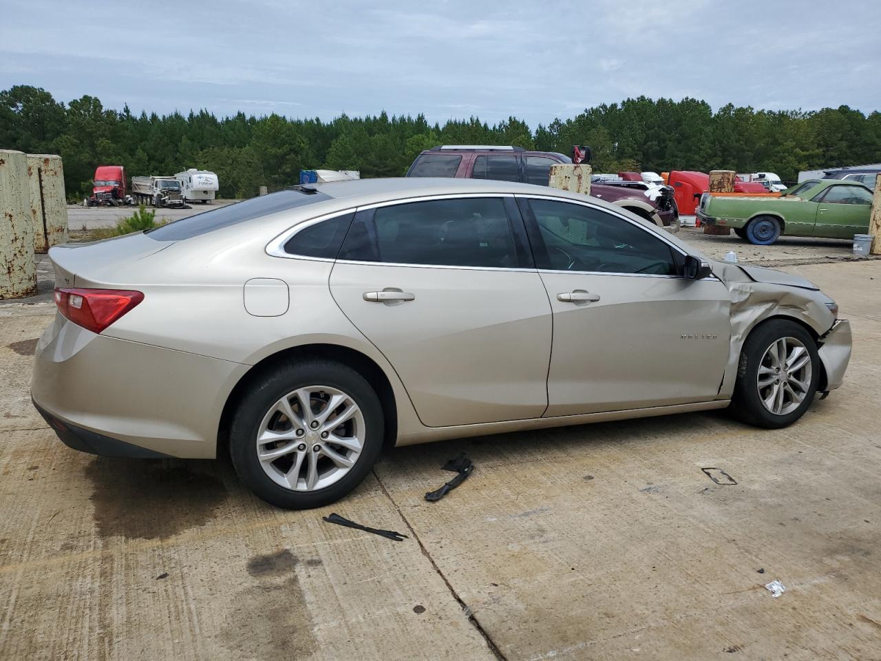 2016 Chevrolet Malibu - Image 3