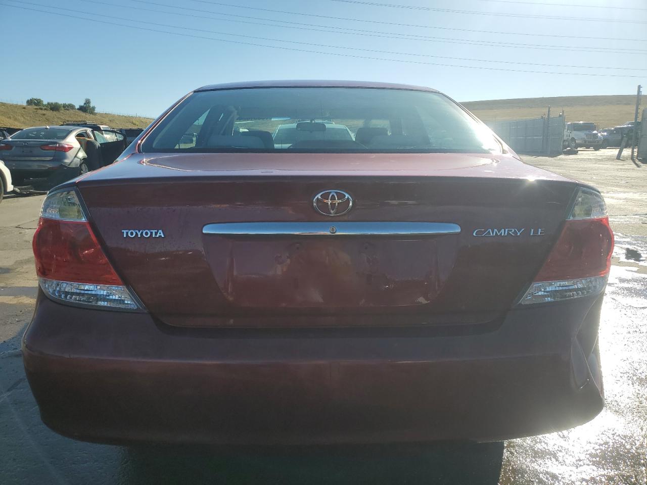 2005 Toyota Camry Le VIN: 4T1BE30K55U418708 Lot: 73031024