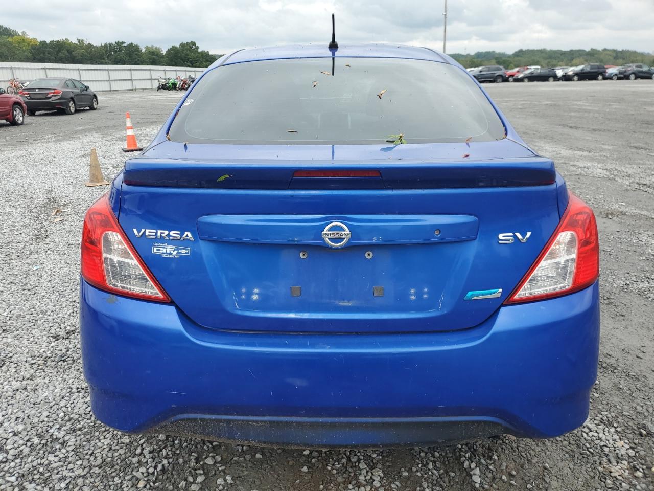 2015 Nissan Versa S VIN: 3N1CN7AP3FL830828 Lot: 72140414