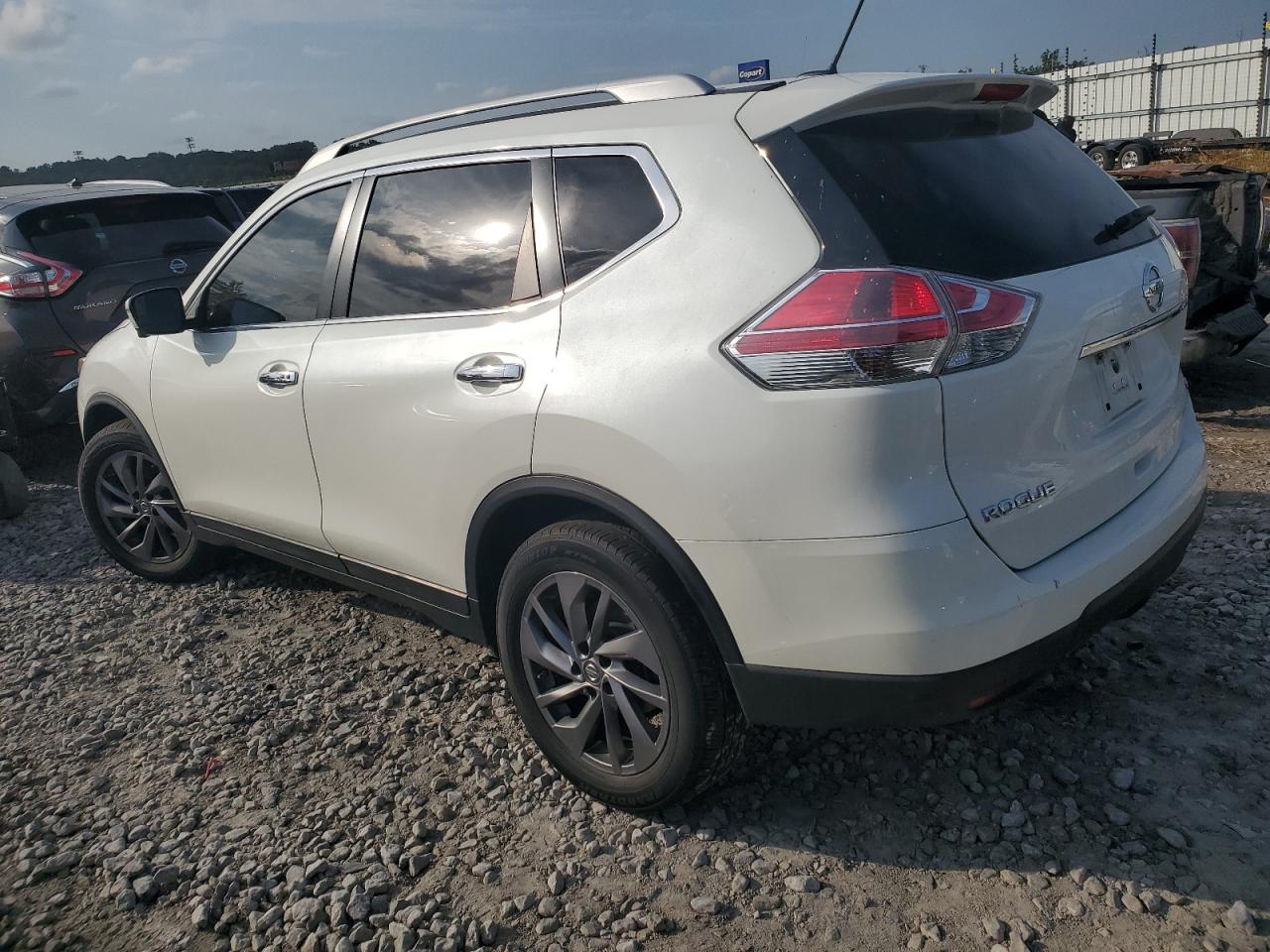 5N1AT2MT1GC736087 2016 NISSAN ROGUE - Image 2