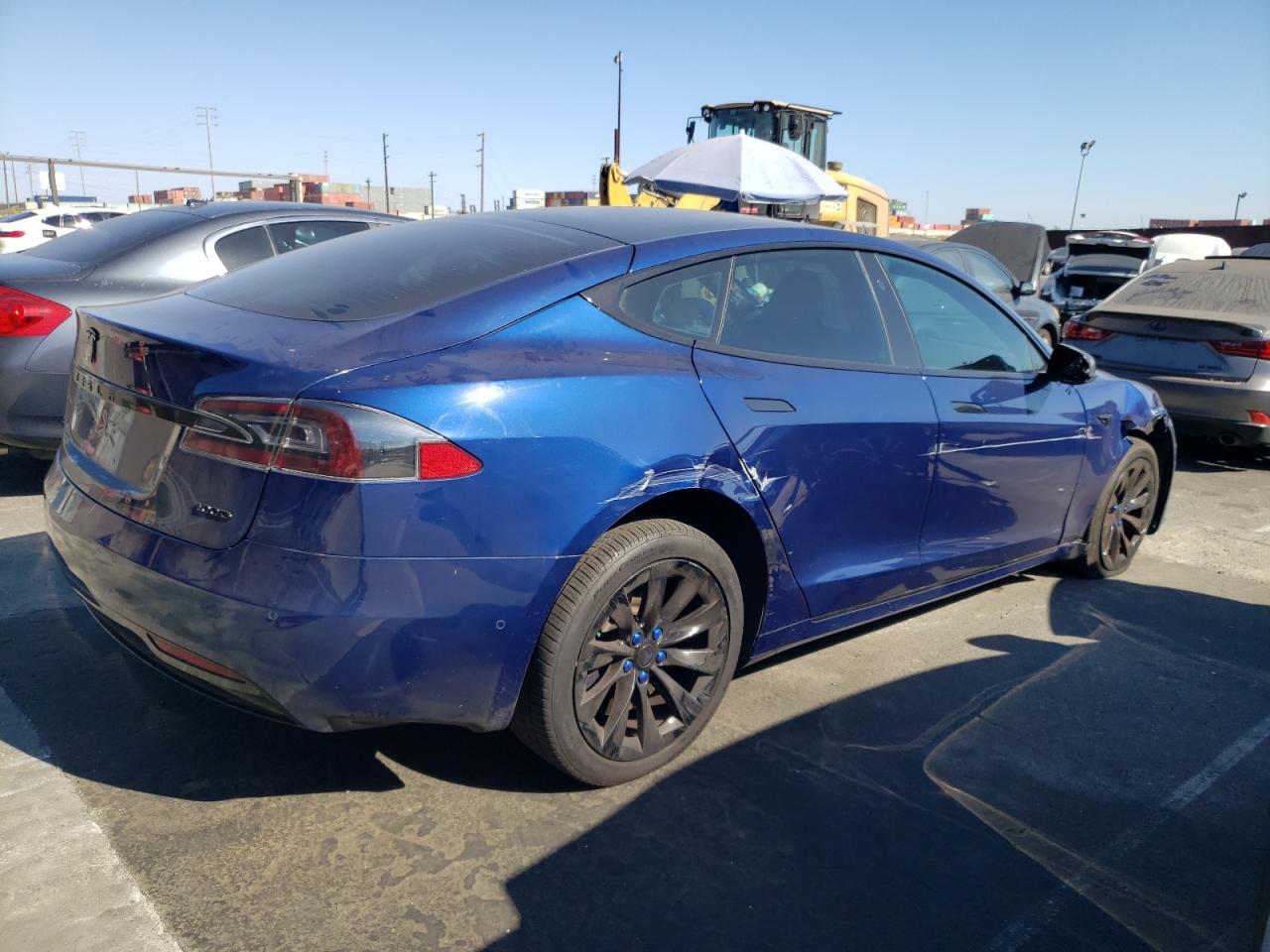 5YJSA1E2XHF230910 2017 Tesla Model S