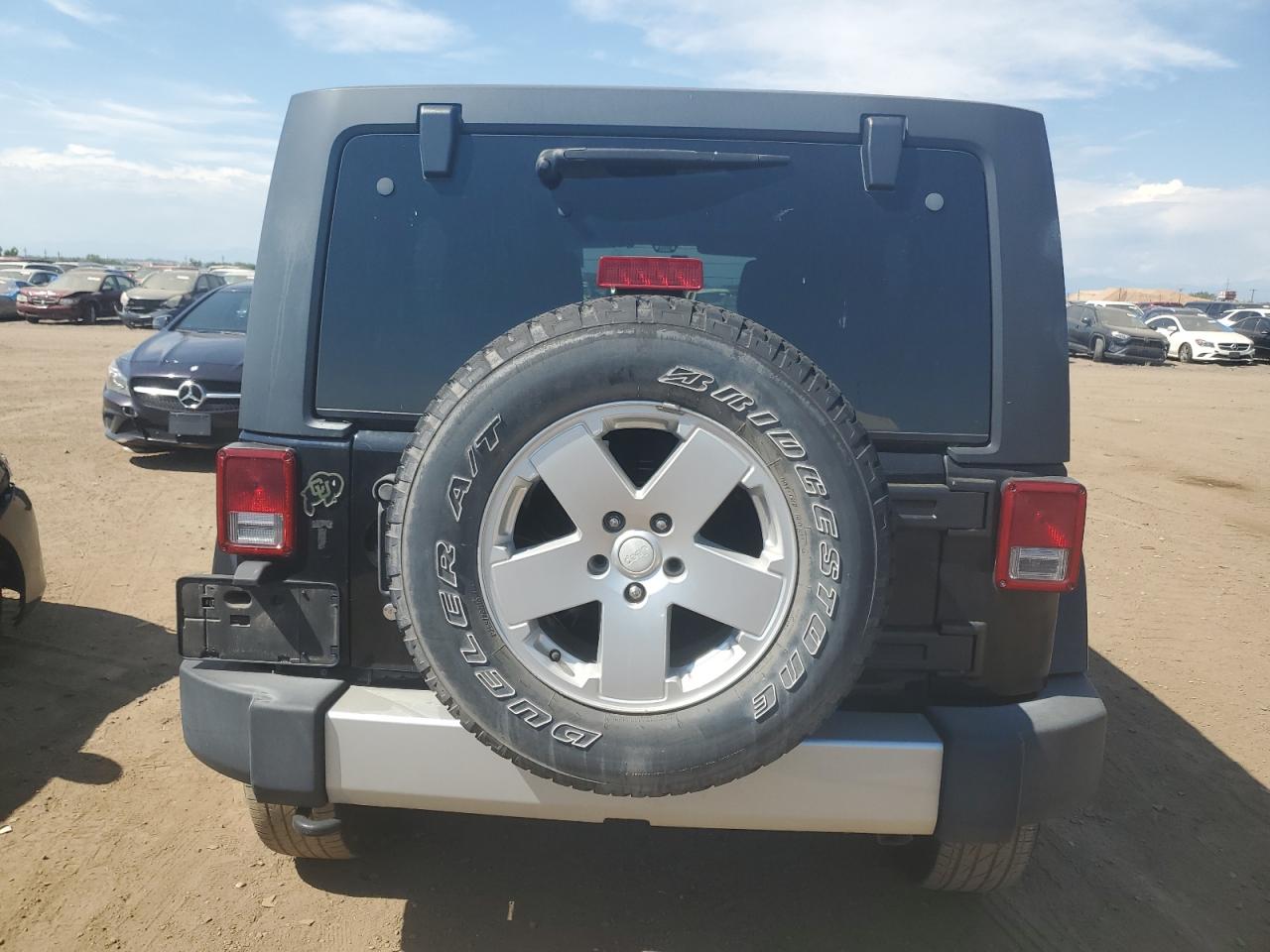 1C4HJWEG9CL183247 2012 Jeep Wrangler Unlimited Sahara