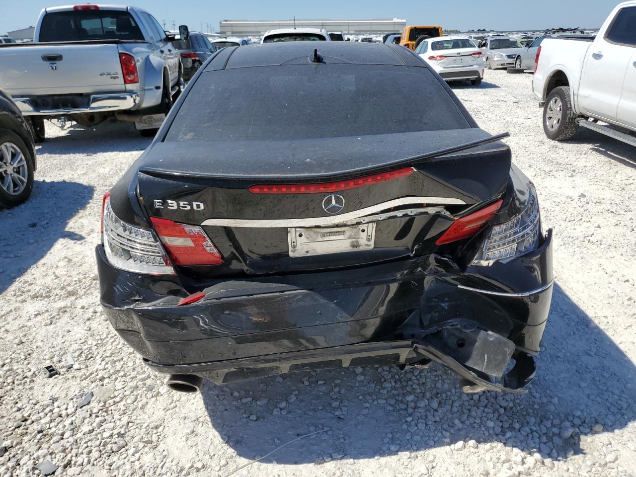 2013 Mercedes-Benz E 350 VIN: WDDKJ5KBXDF221826 Lot: 72240444