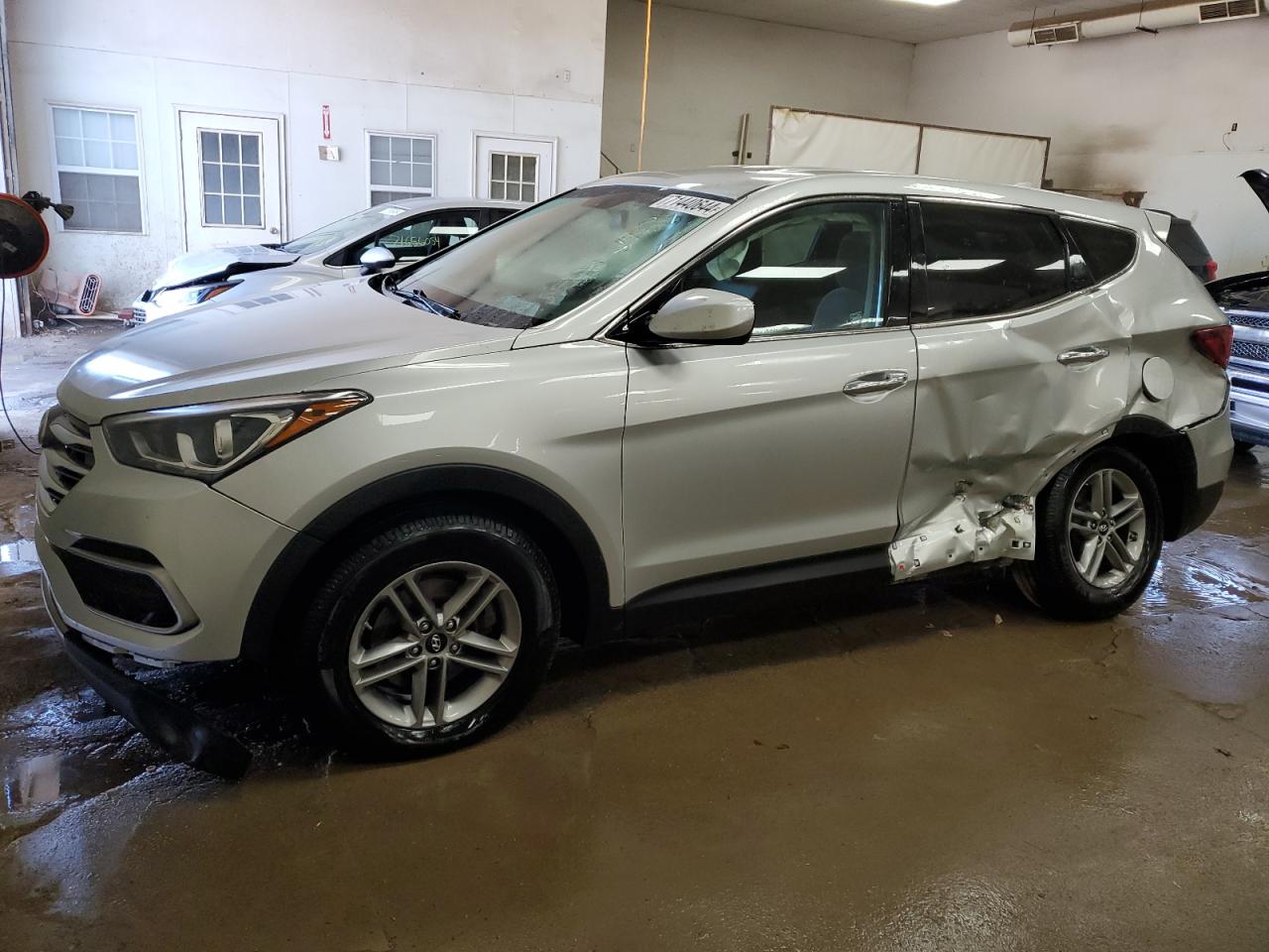 5XYZTDLBXHG490780 2017 HYUNDAI SANTA FE - Image 1