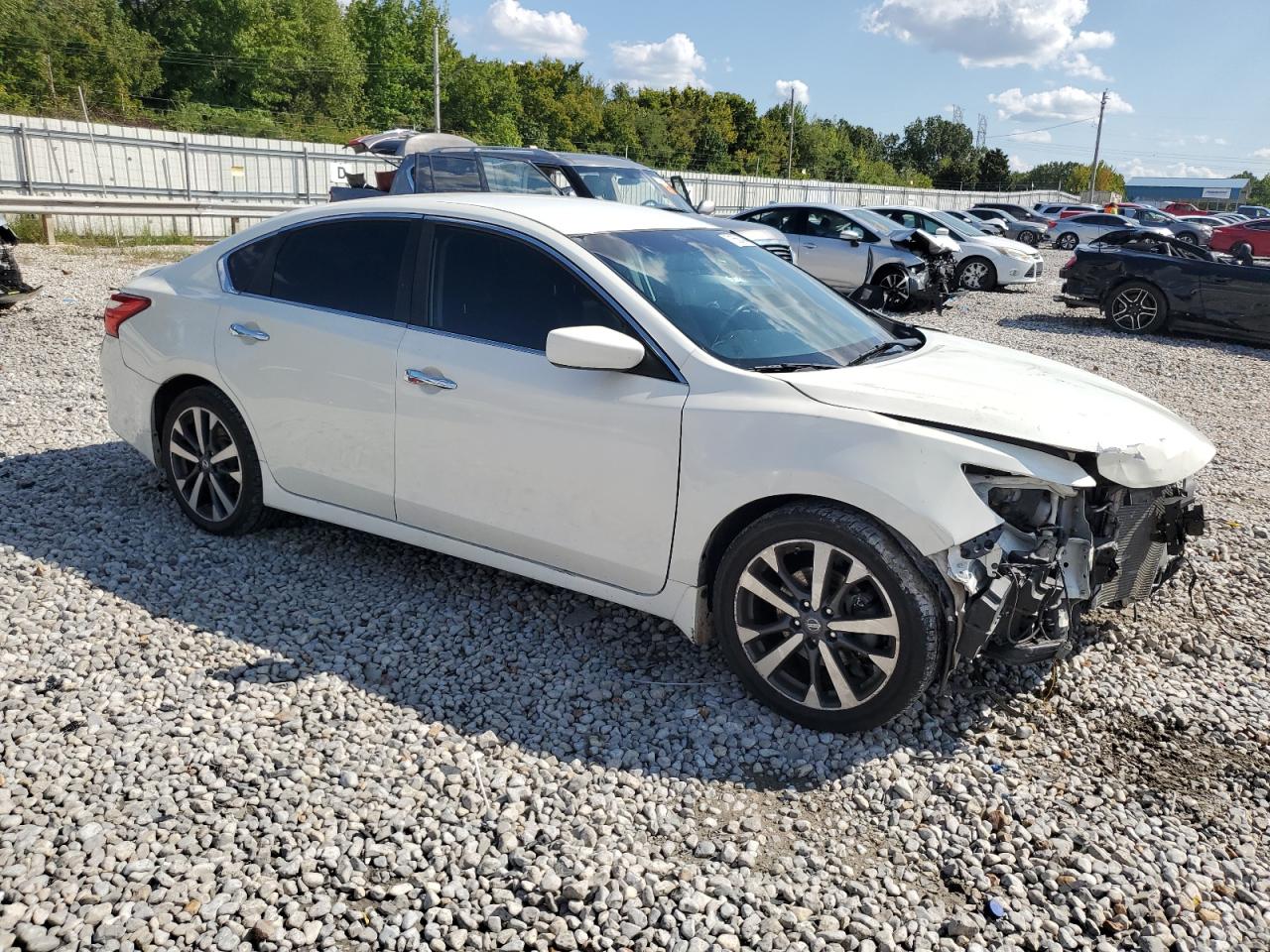 1N4AL3AP4HC272401 2017 Nissan Altima 2.5