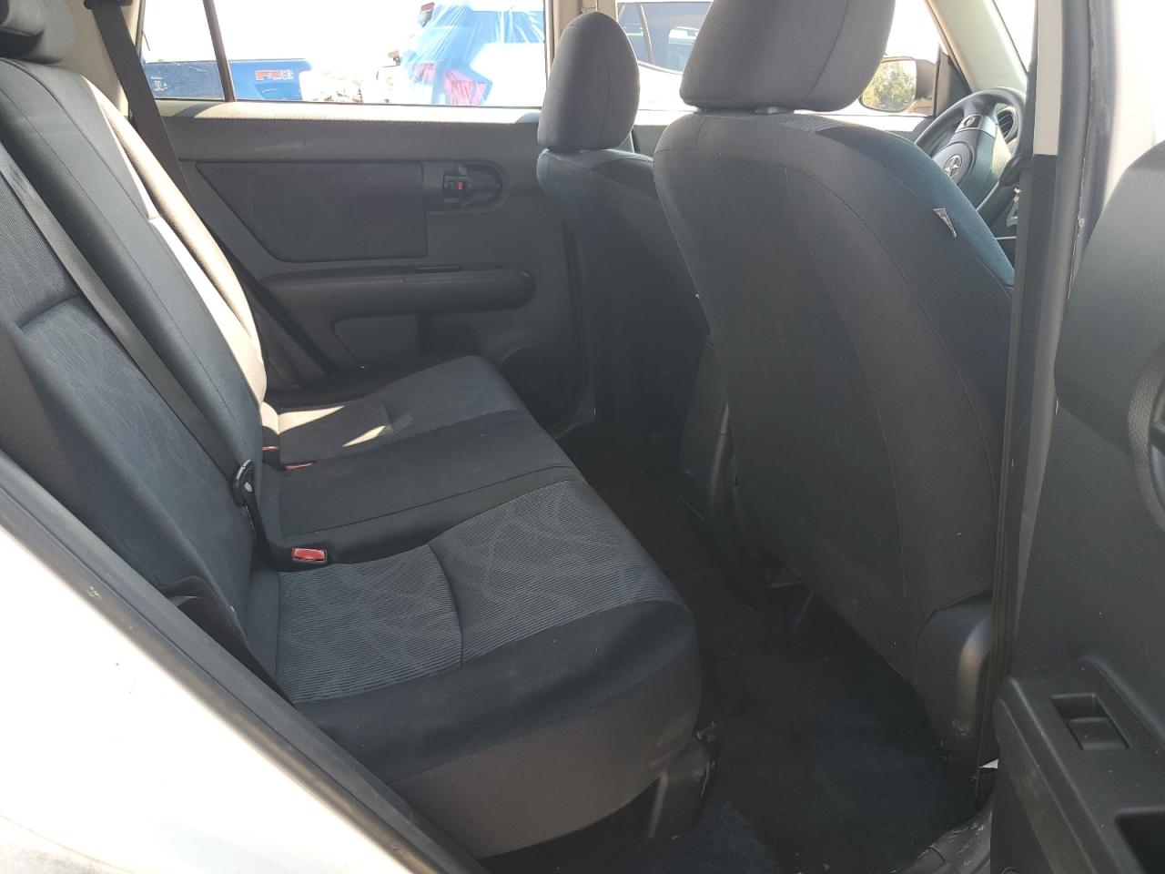 2011 Scion xB - Image 10