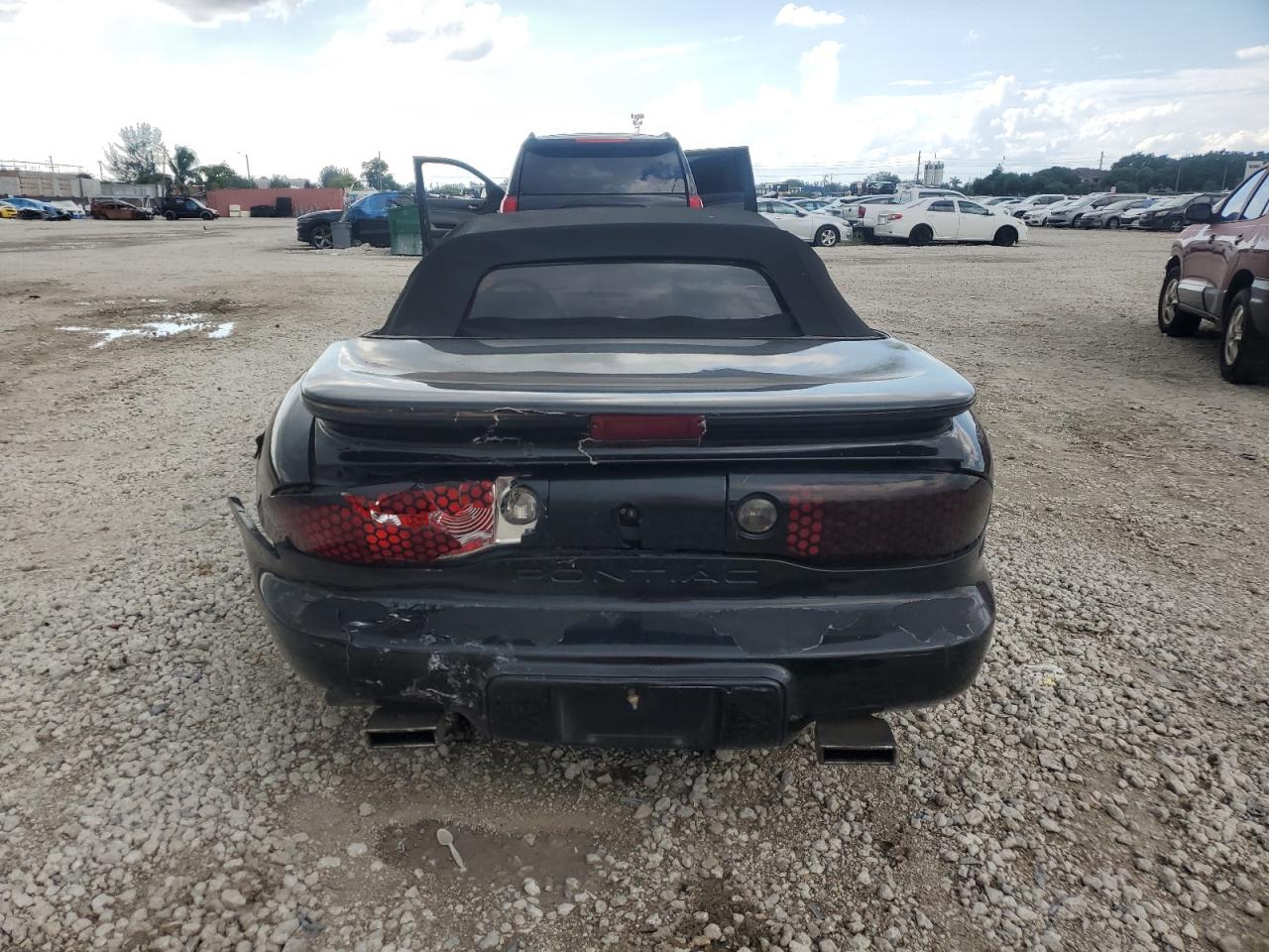 2000 Pontiac Firebird VIN: 2G2FS32K5Y2107337 Lot: 71736024