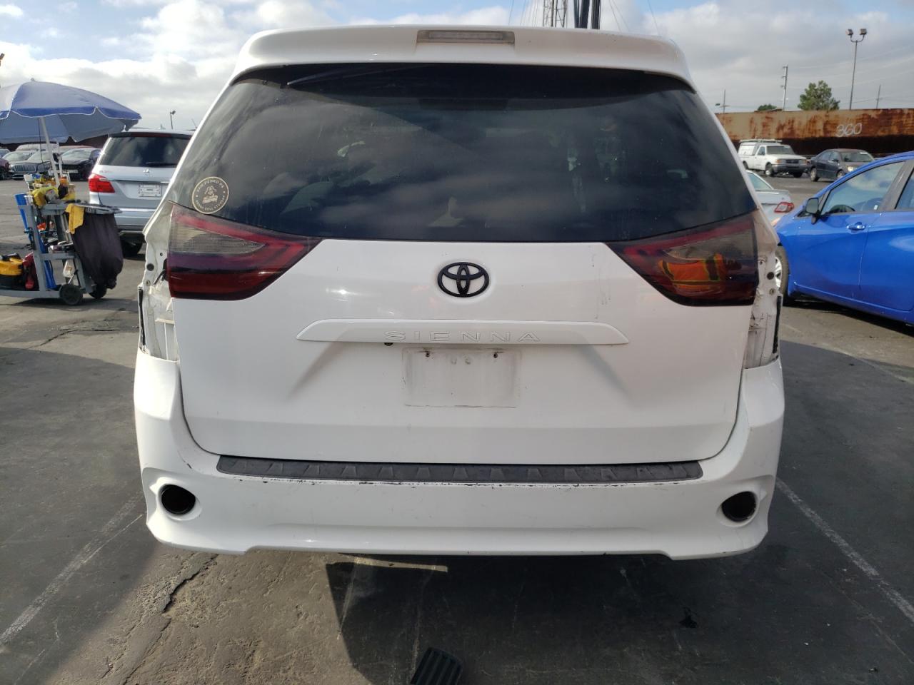 2015 Toyota Sienna Le VIN: 5TDKK3DC1FS591485 Lot: 71068694