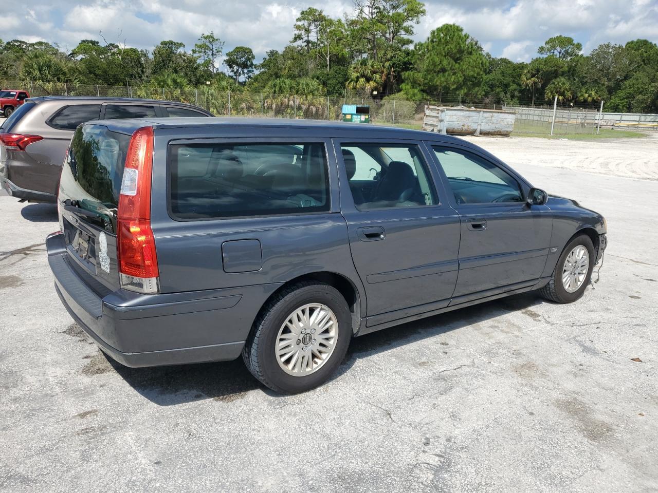 2005 Volvo V70 VIN: YV1SW612452461041 Lot: 72137464