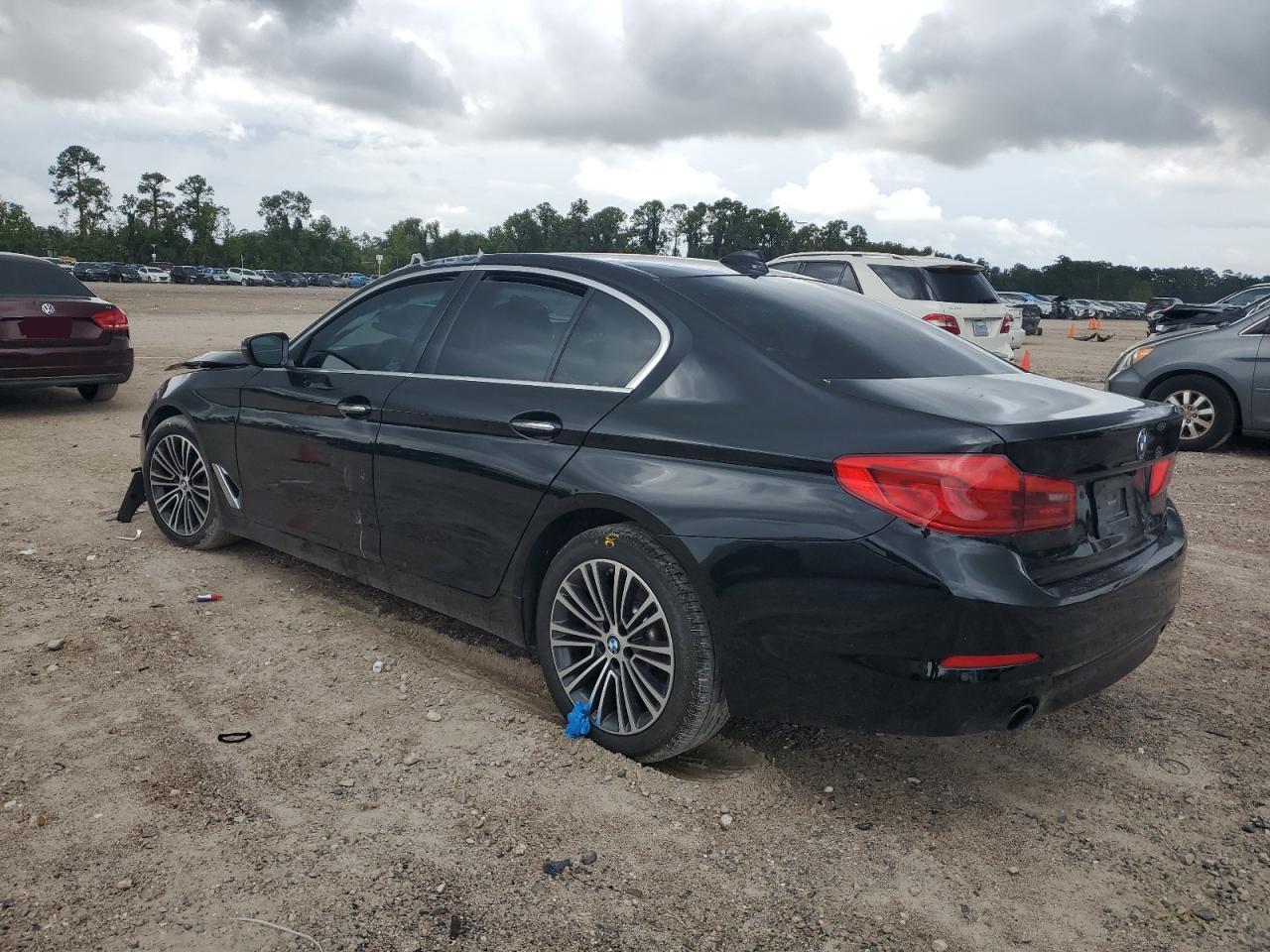 WBAJA5C5XJWA39795 2018 BMW 5 SERIES - Image 2