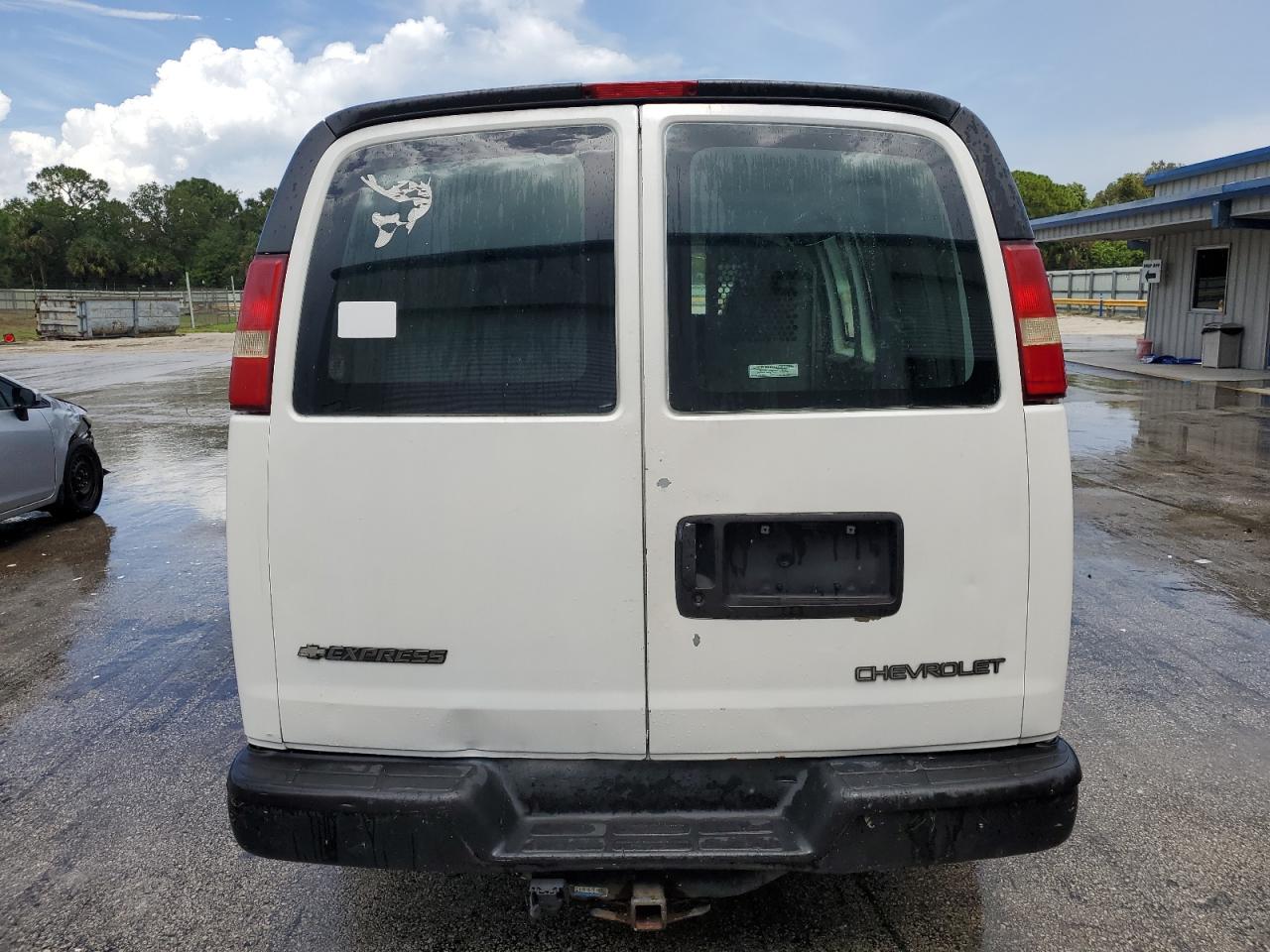 2007 Chevrolet Express G1500 VIN: 1GCFG15X871183072 Lot: 70509554