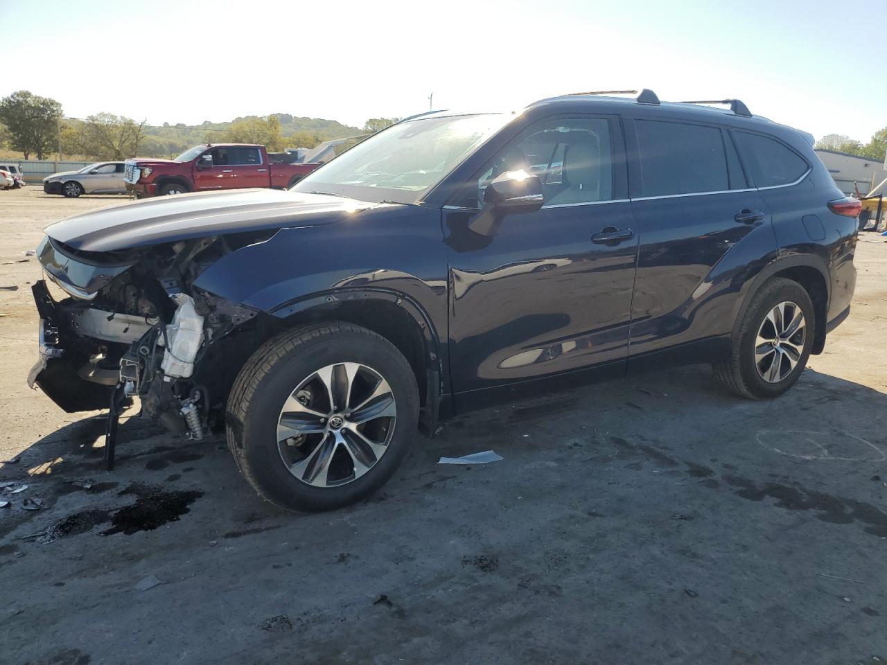 5TDHZRBHXMS555279 2021 TOYOTA HIGHLANDER - Image 1