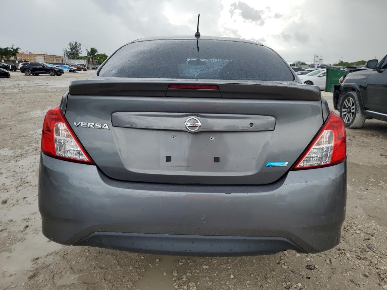 3N1CN7AP2GL823192 2016 Nissan Versa S