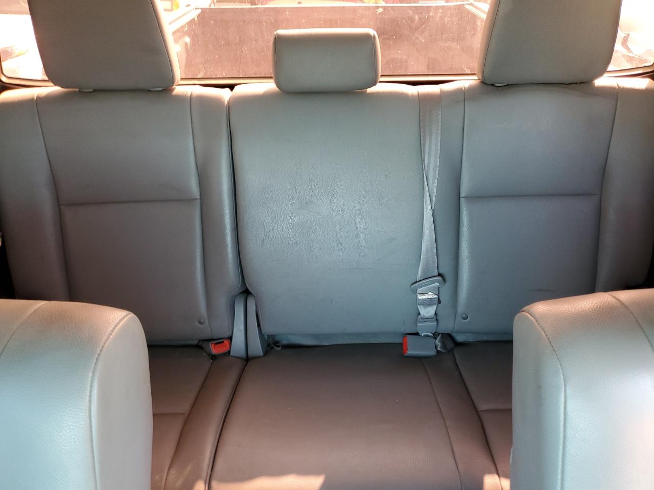 2011 Buick Regal - Image 10