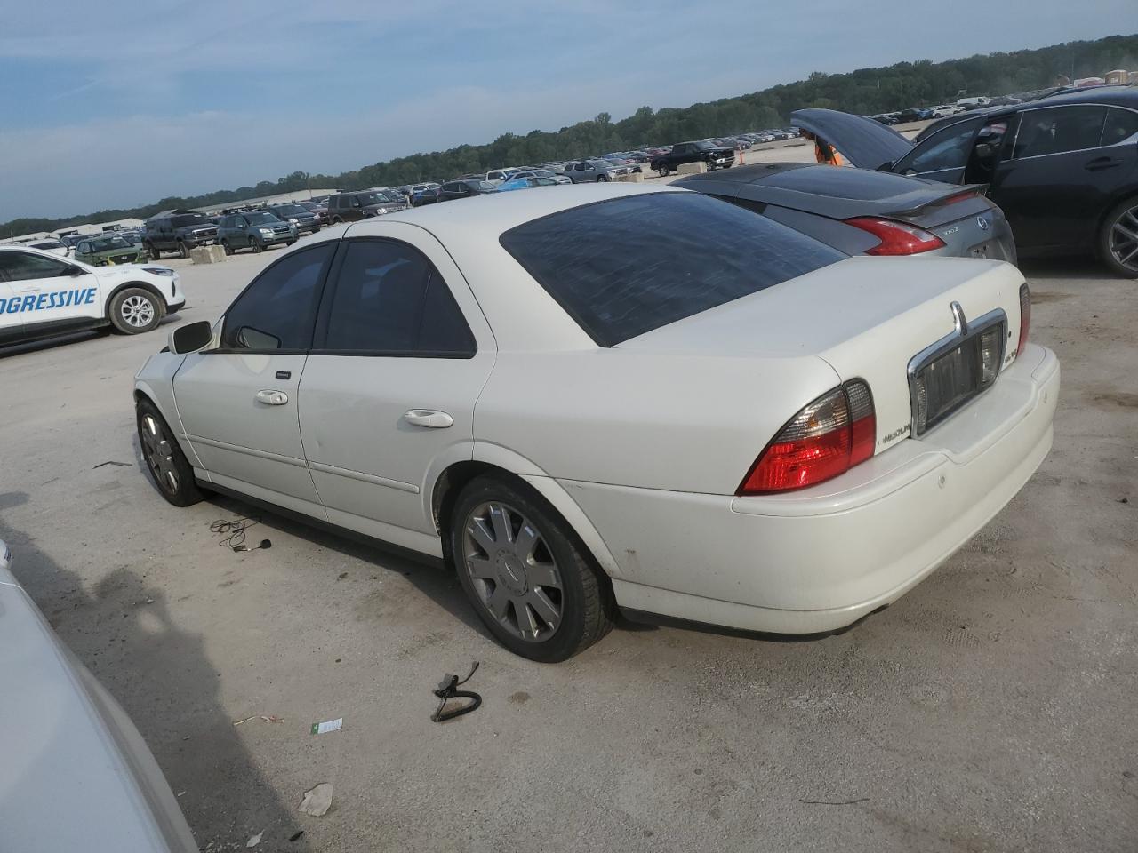 2003 Lincoln LS - Image 2