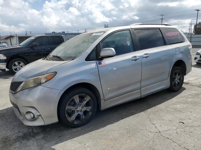 2012 Toyota Sienna Sport