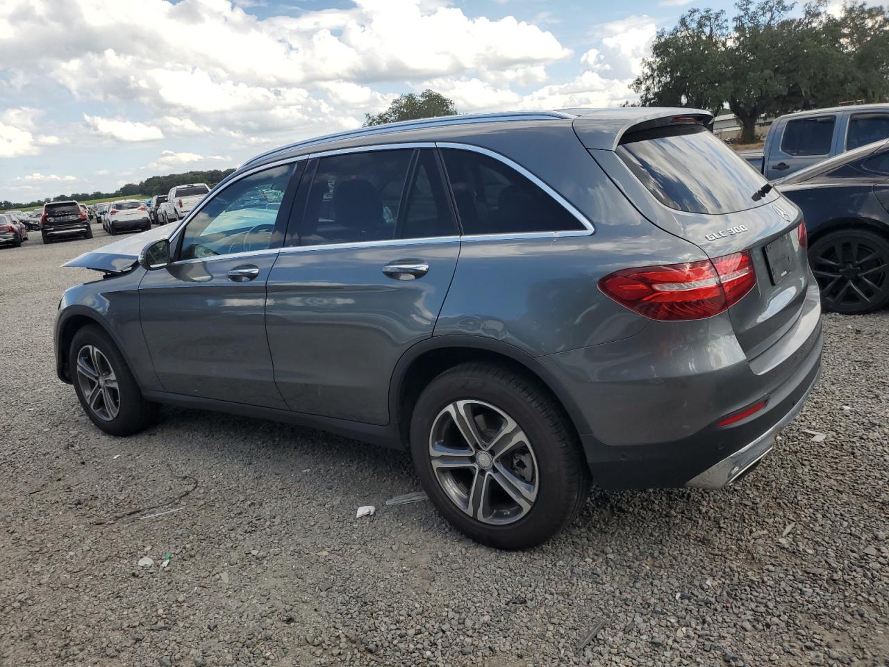 WDC0G4JB1GF073253 2016 MERCEDES-BENZ GLC - Image 2