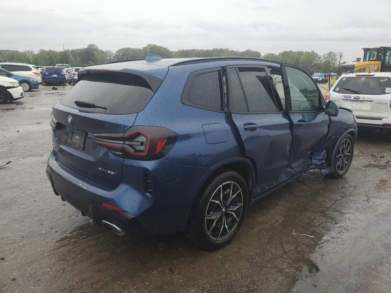 2023 BMW X3 - Image 3
