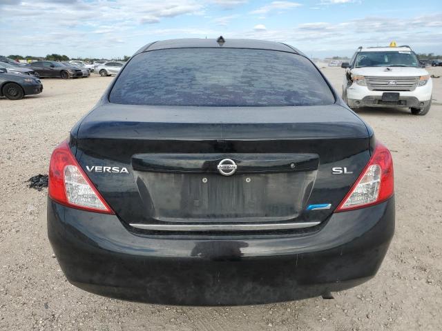 Sedans NISSAN VERSA 2012 Czarny