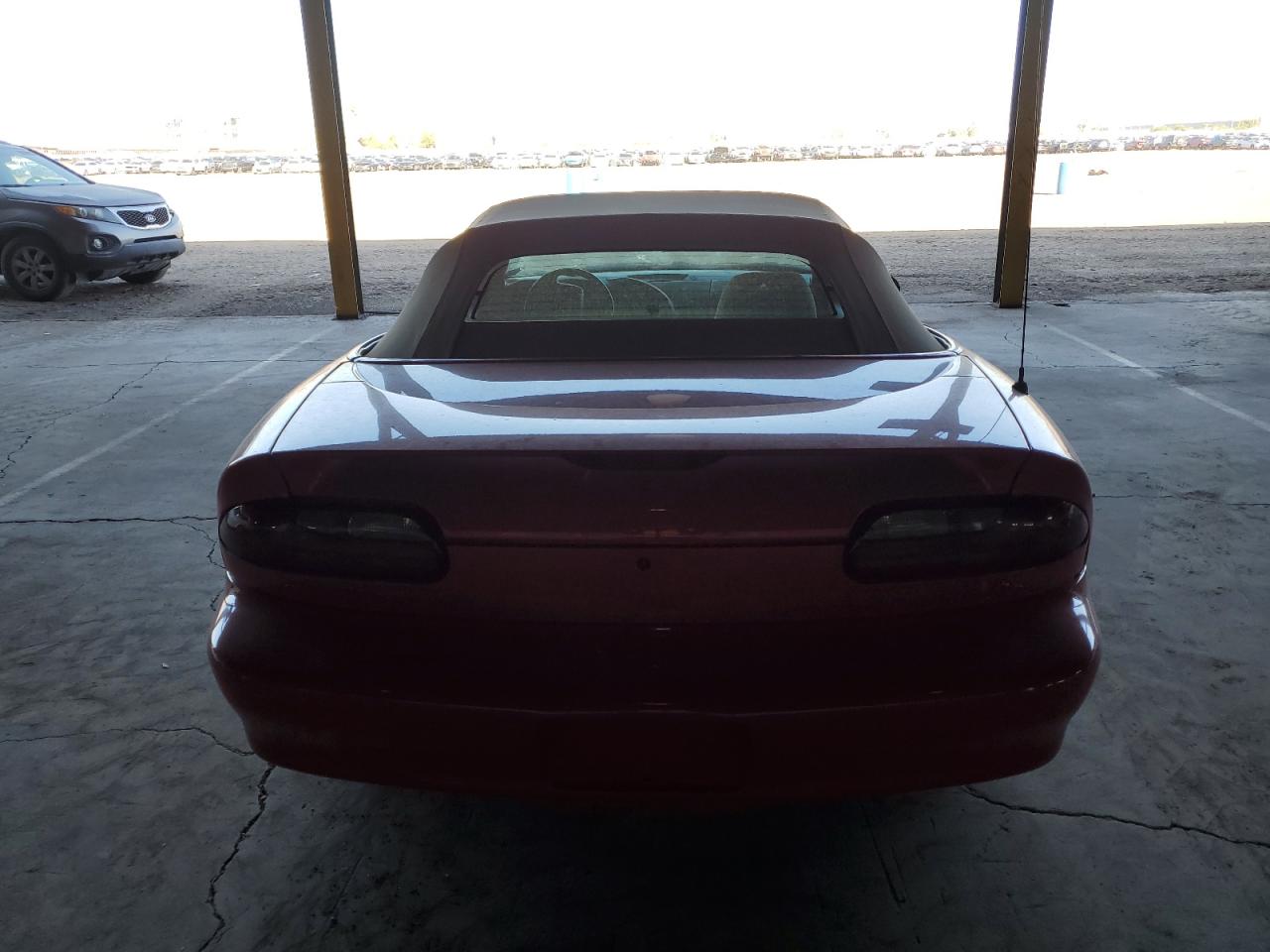 1996 Chevrolet Camaro Base VIN: 2G1FP32K5T2156312 Lot: 70600174