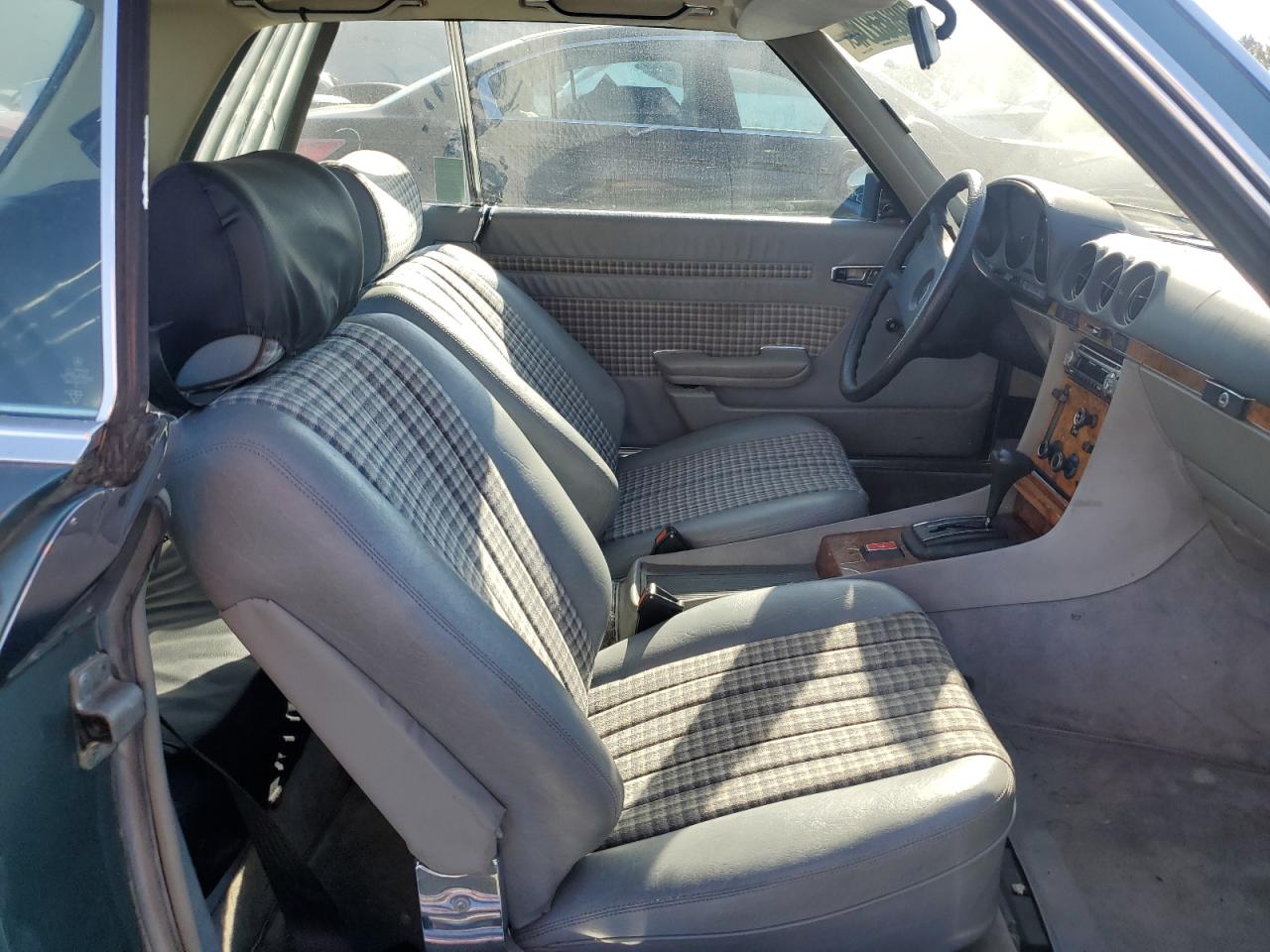 1980 Mercedes-Benz 2Dr Coupe VIN: 10702412028964 Lot: 69343204