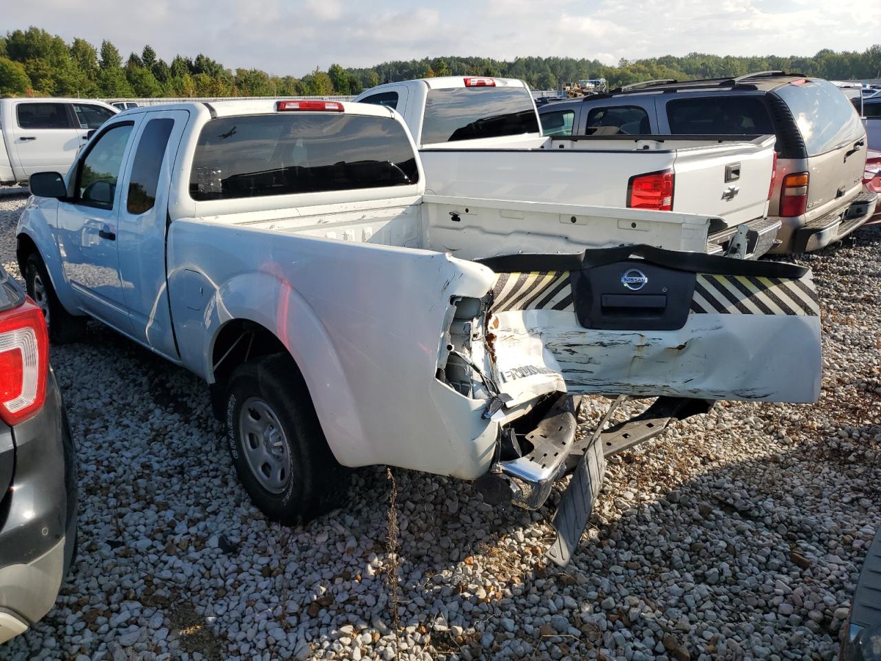 1N6BD0CT8GN724158 2016 NISSAN NAVARA - Image 2