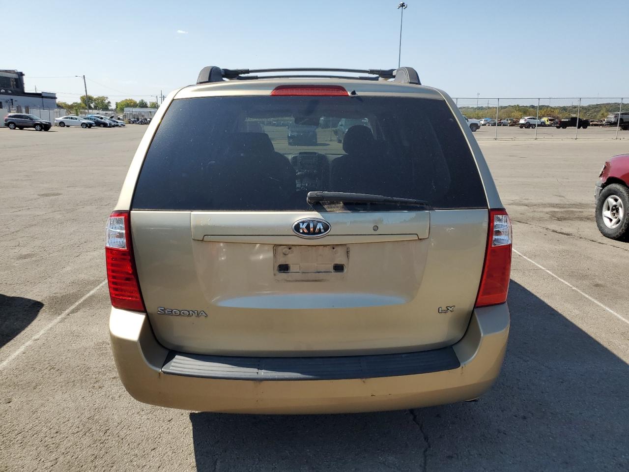 2008 Kia Sedona Ex VIN: KNDMB233686258416 Lot: 68587494