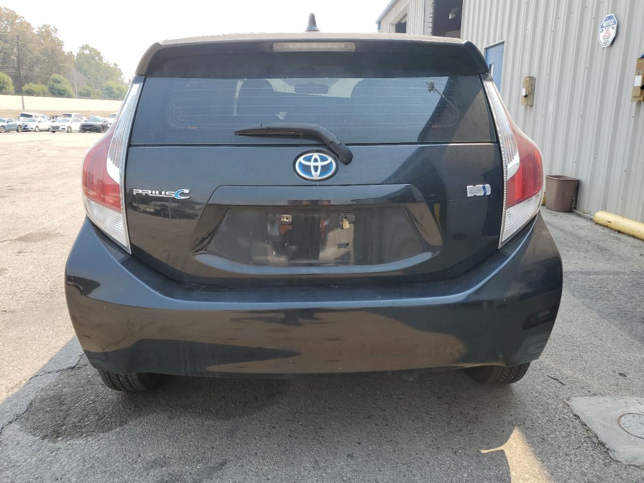 JTDKDTB38G1120946 2016 Toyota Prius C