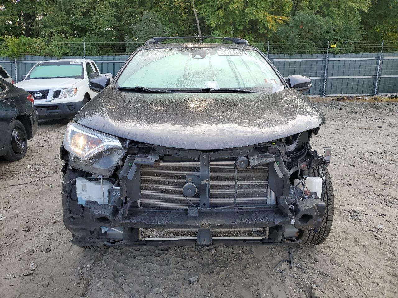 VIN JTMRFREV1JJ187064 2018 TOYOTA RAV4 no.5