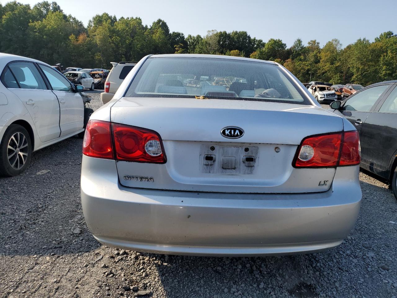 2008 Kia Optima Lx VIN: KNAGE123X85255540 Lot: 70667044