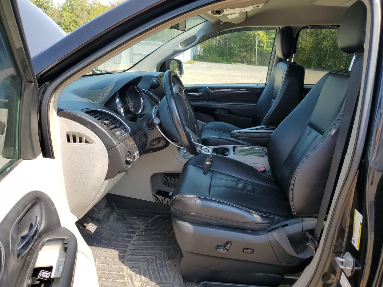 2014 Chrysler Town & Country Touring L VIN: 2C4RC1CG4ER299700 Lot: 70364524