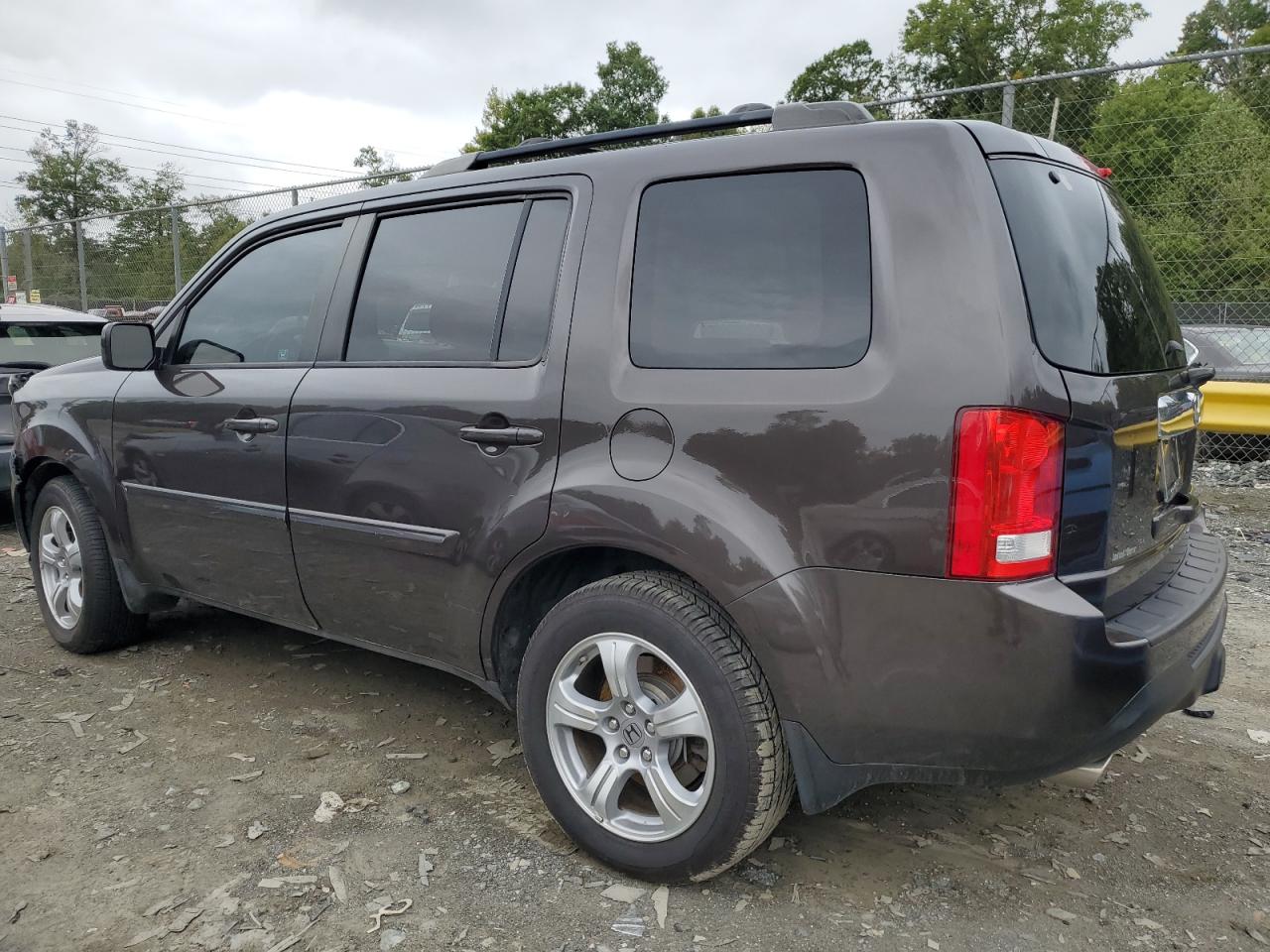 2012 Honda Pilot Exln VIN: 5FNYF3H7XCB007404 Lot: 72693874