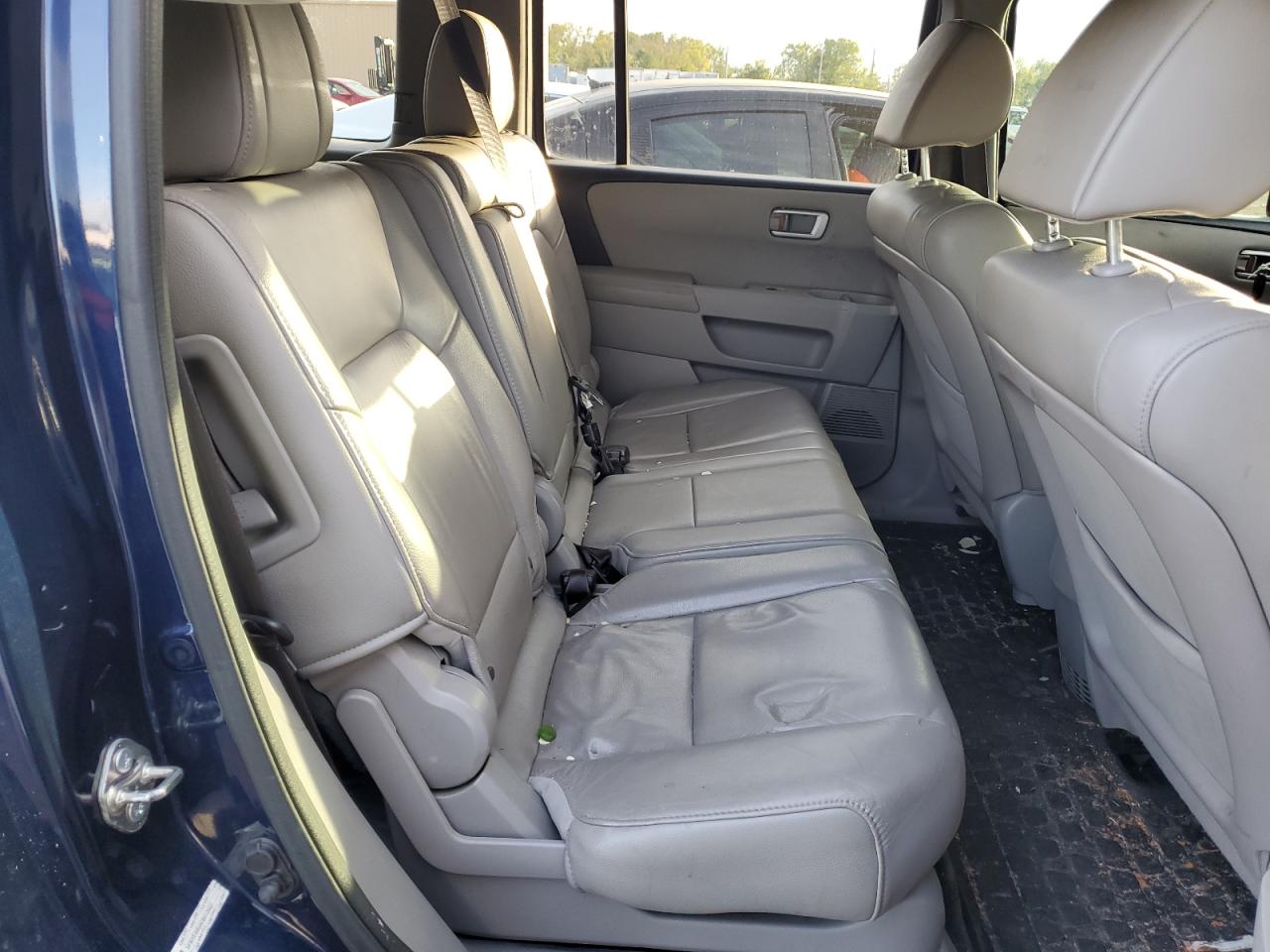5FNYF4H56FB013662 2015 Honda Pilot Exl