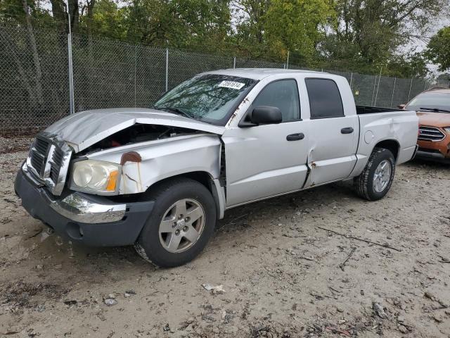 2005 Dodge Dakota Quad Slt продається в Cicero, IN - Front End