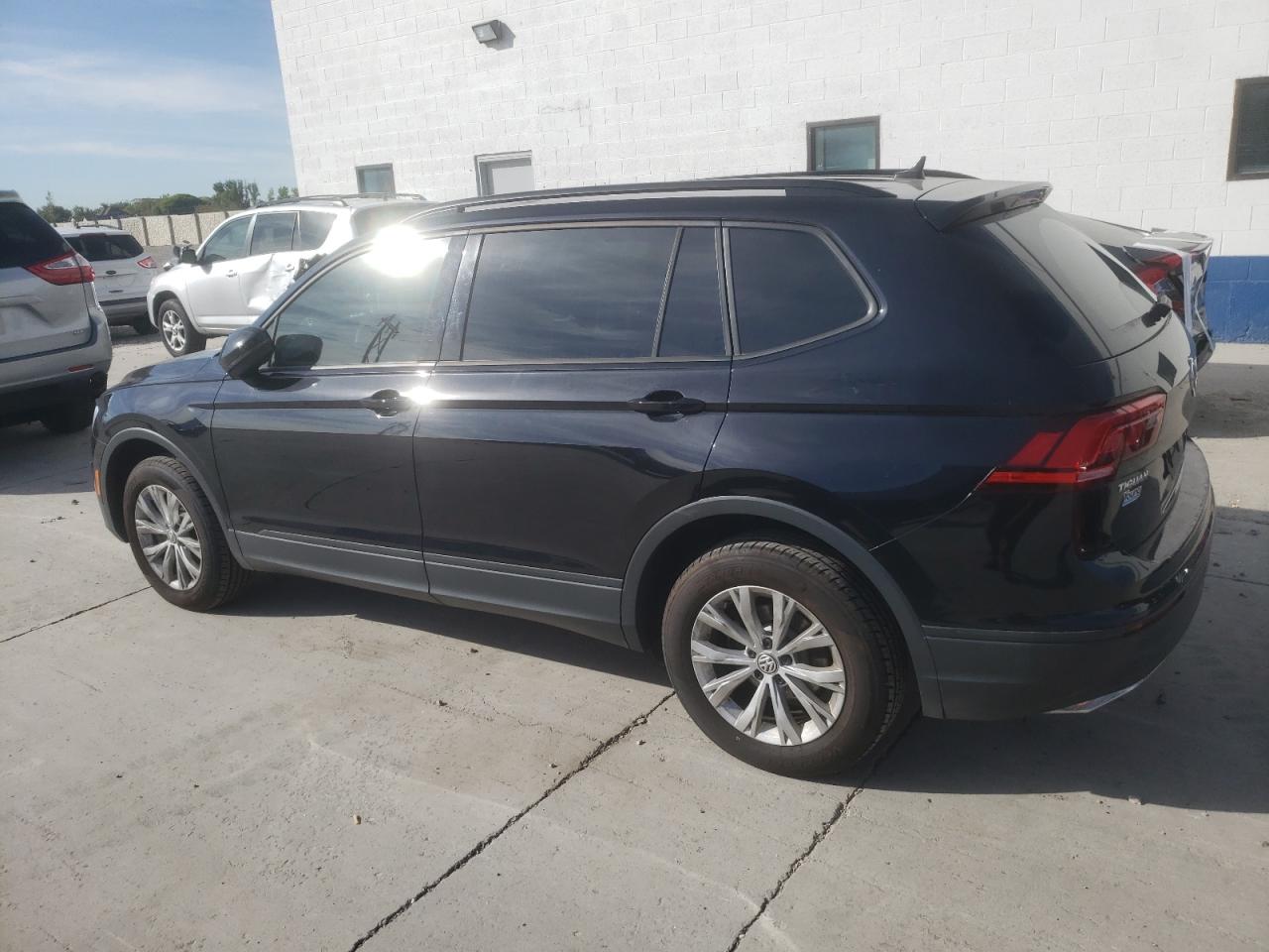 3VV0B7AX1LM004236 2020 Volkswagen Tiguan S