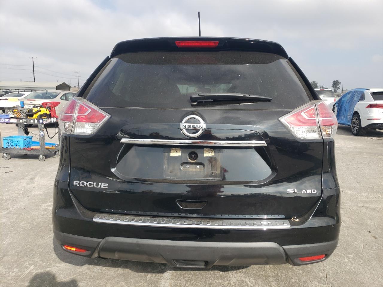 2015 Nissan Rogue S VIN: 5N1AT2MV9FC771976 Lot: 70656294